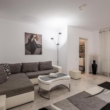 Studio Residence Militari M2 Bucareste Exterior foto